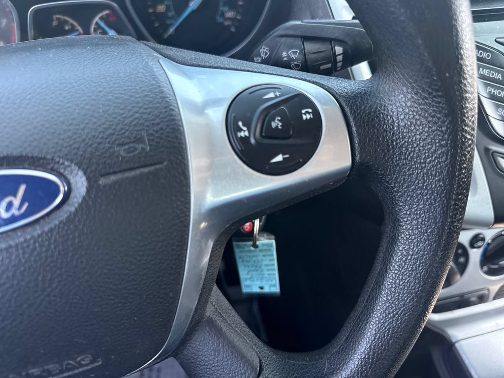 Used 2014 Ford Focus SE FWD image 29