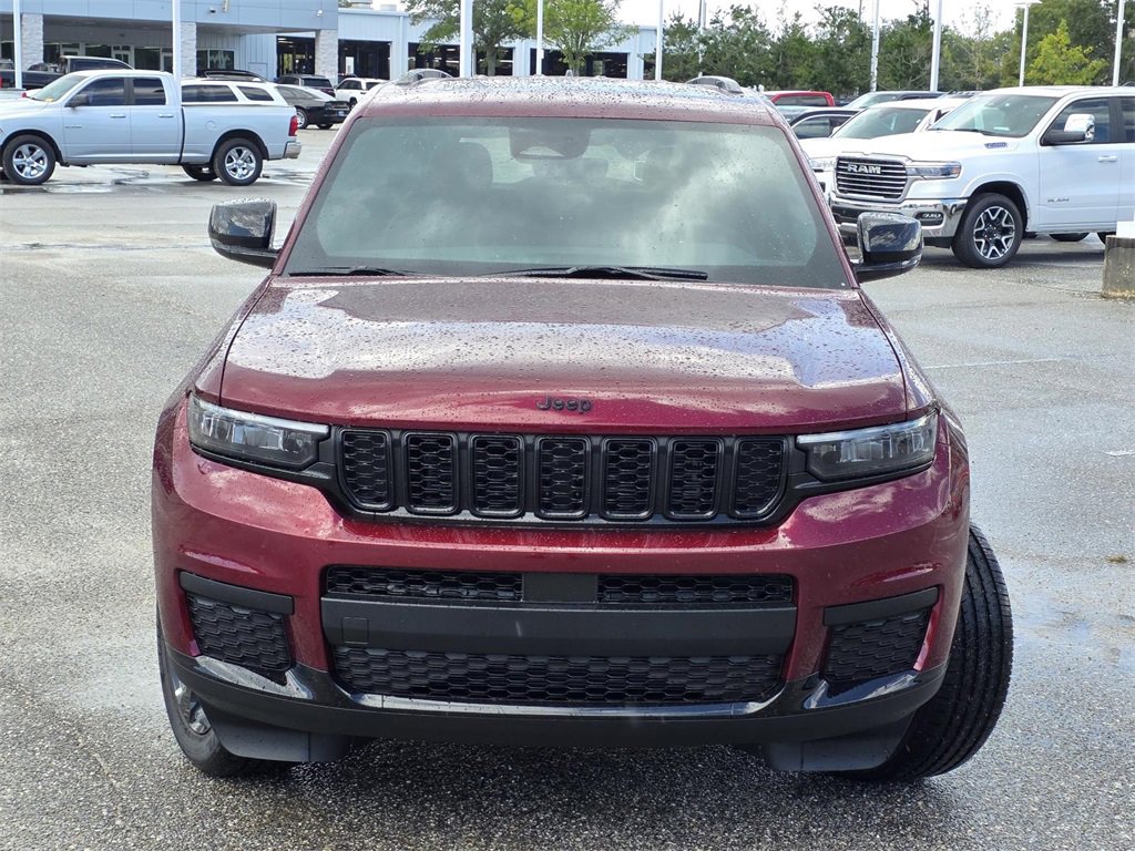 New 2025 Jeep Grand Cherokee L Altitude image 2