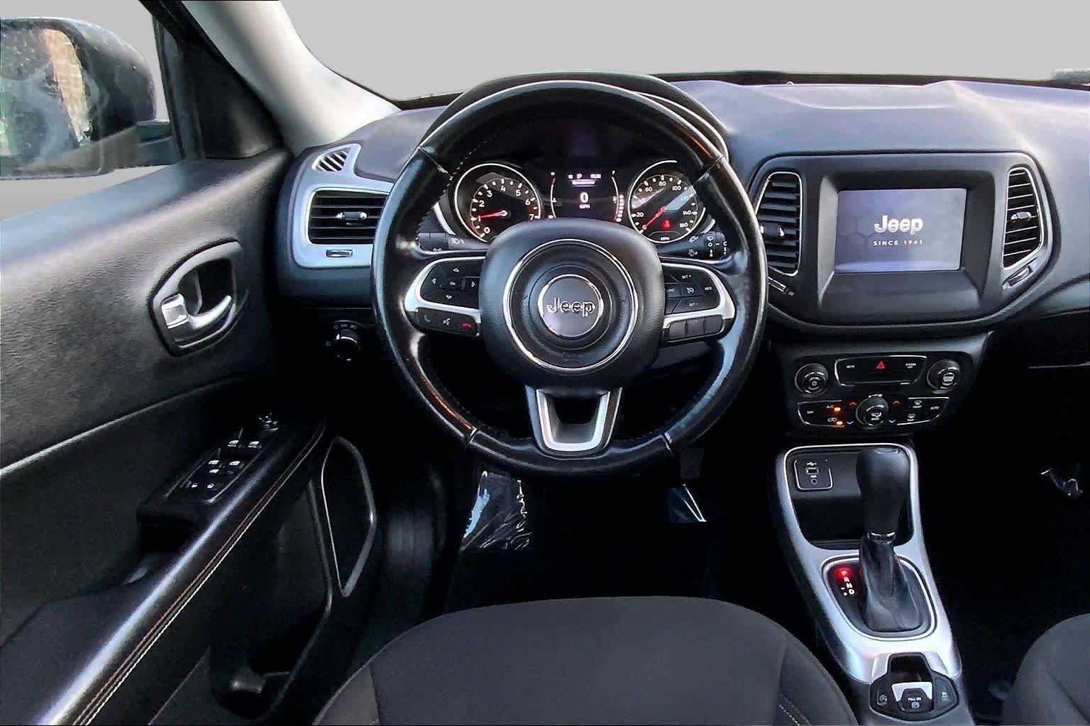 Used 2021 Jeep Compass Sport w/ Cold Weather Group FWD image 6