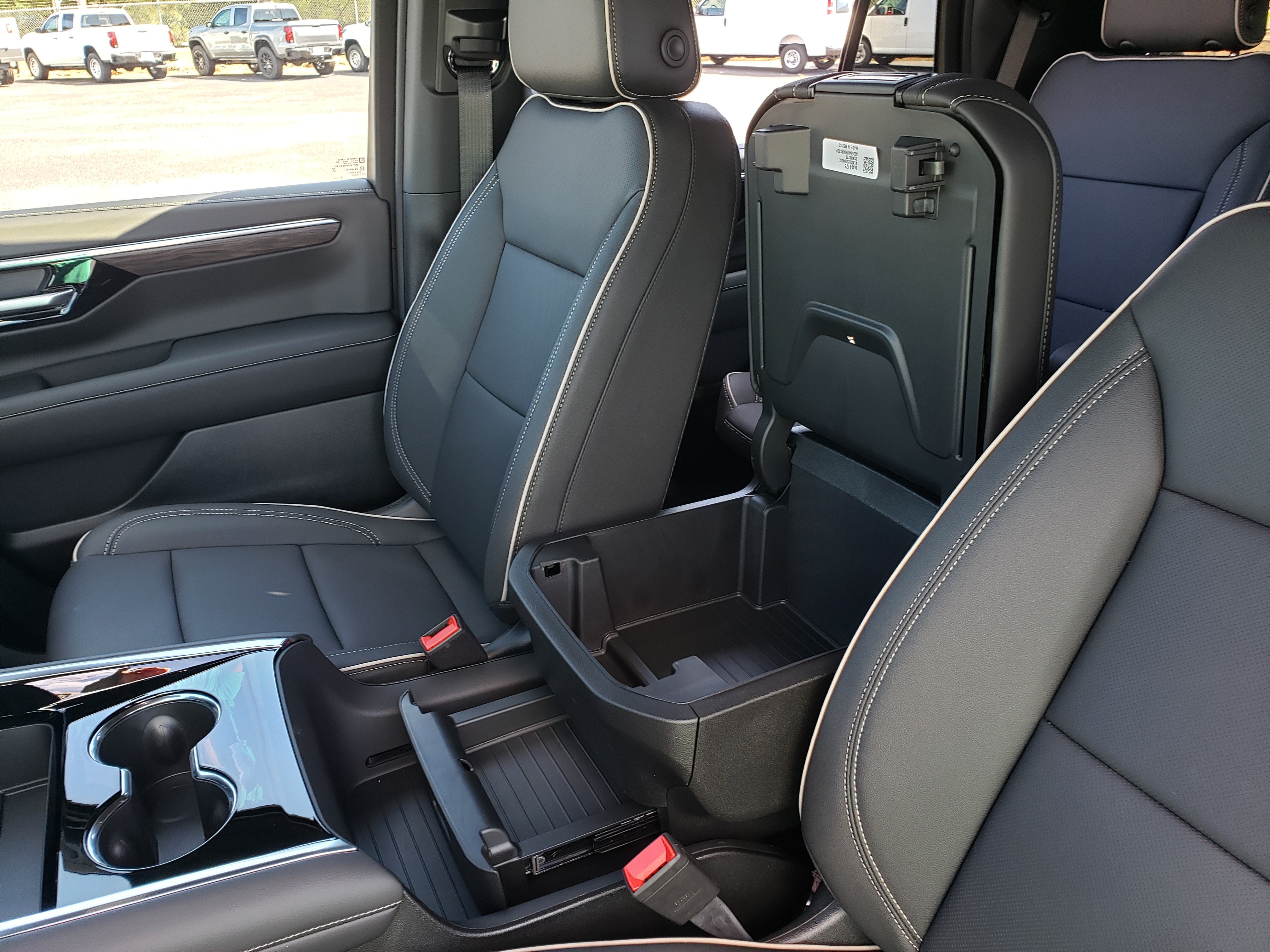New 2027 Chevrolet Tahoe Premier w/ Advanced Technology Package AWD/4WD image 29