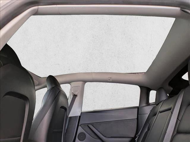 Used 2021 Tesla Model Y Long Range AWD/4WD image 22