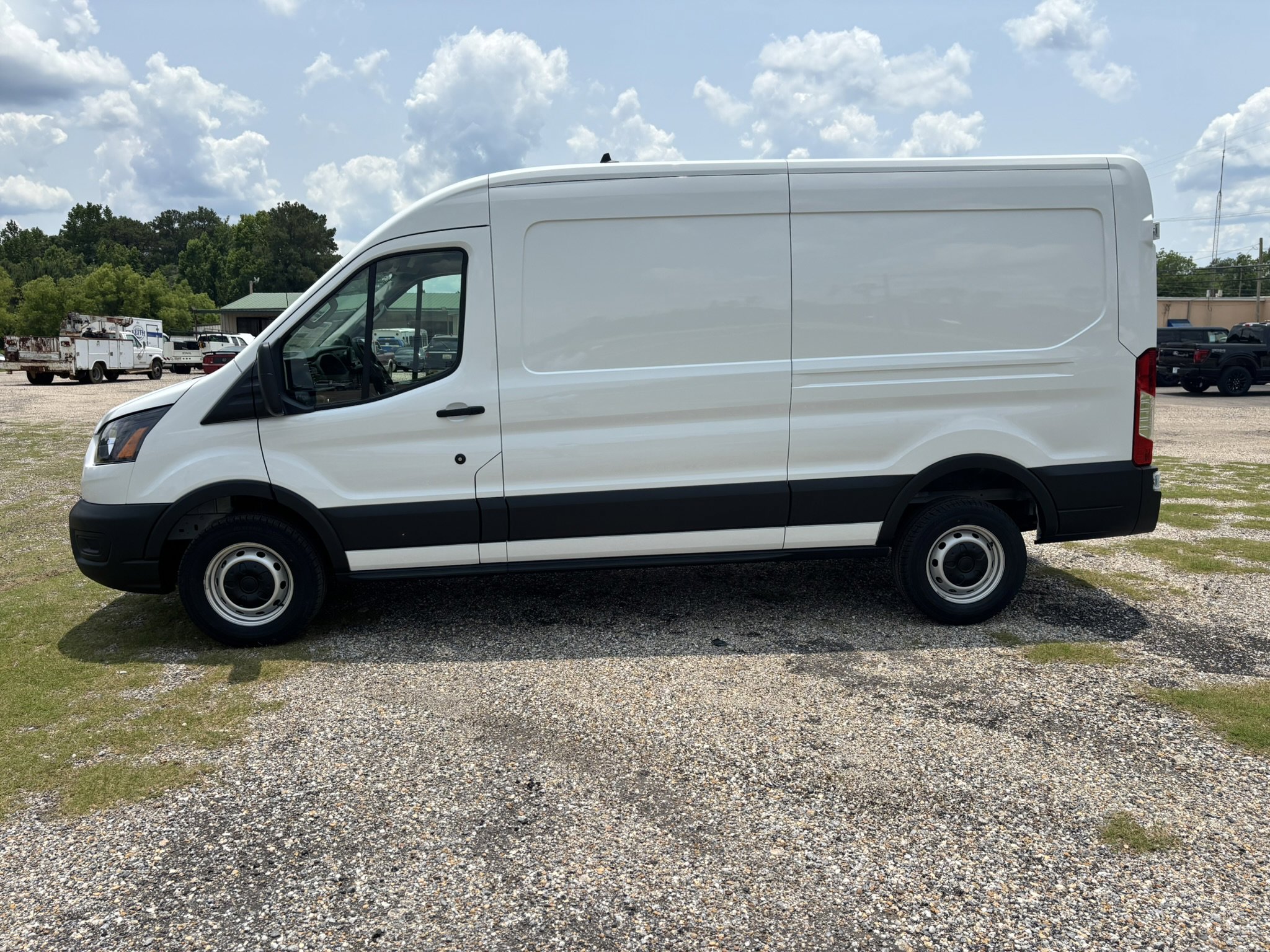 New 2025 Ford Transit 250 148 Medium Roof image 1