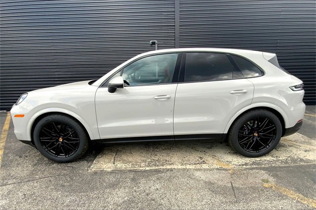 New 2026 Porsche Cayenne image 2