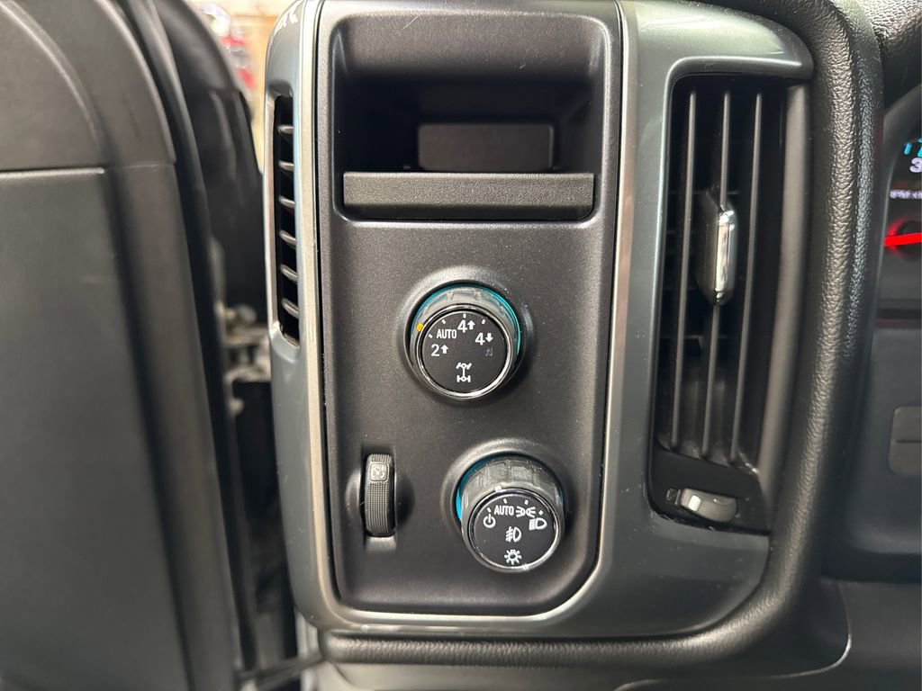 Used 2016 Chevrolet Silverado 1500 LT w/ All Star Edition image 33