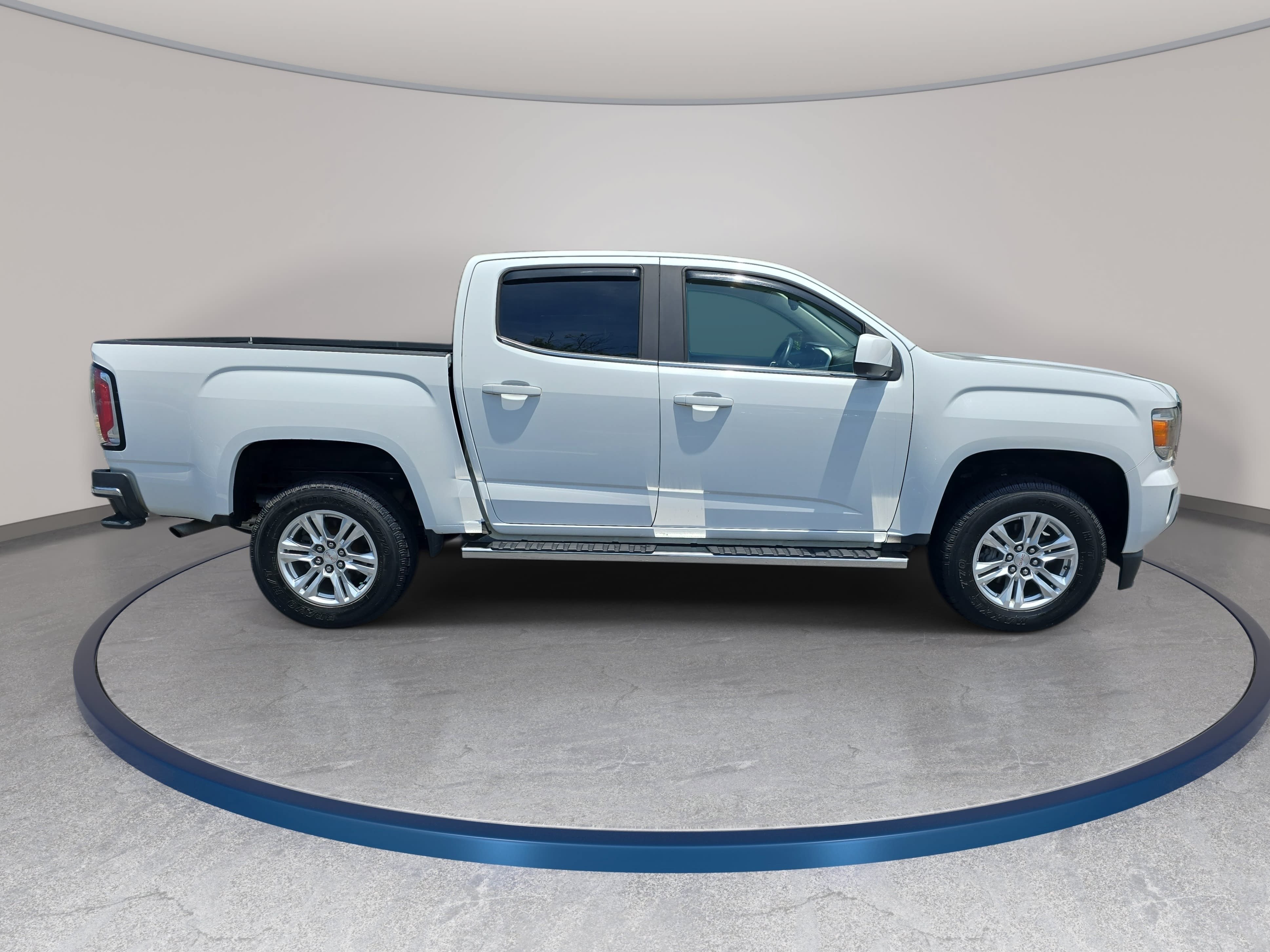 Used 2019 GMC Canyon SLE w/ SLE Convenience Package AWD/4WD image 4