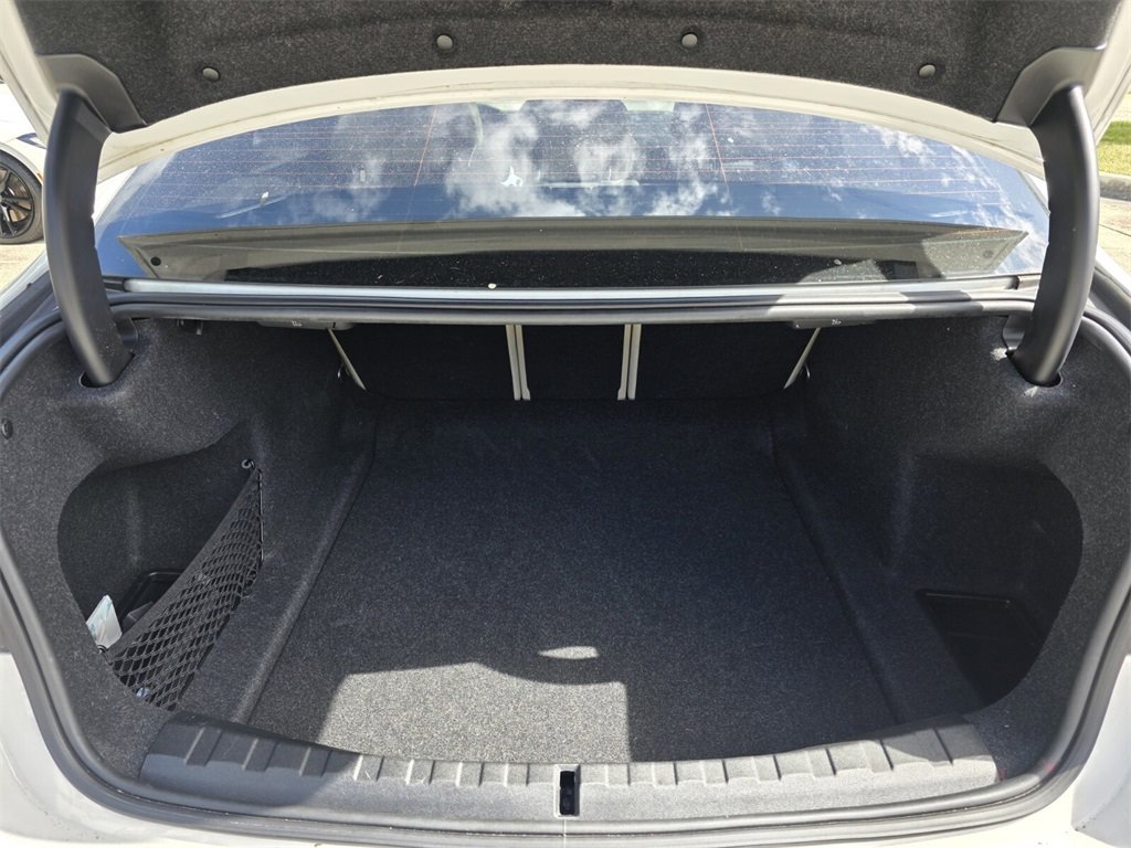 Certified 2023 BMW 330i Sedan w/ Premium Package image 17