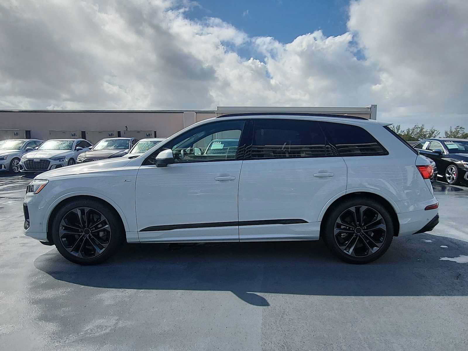 New 2026 Audi Q7 Premium Plus AWD/4WD image 3