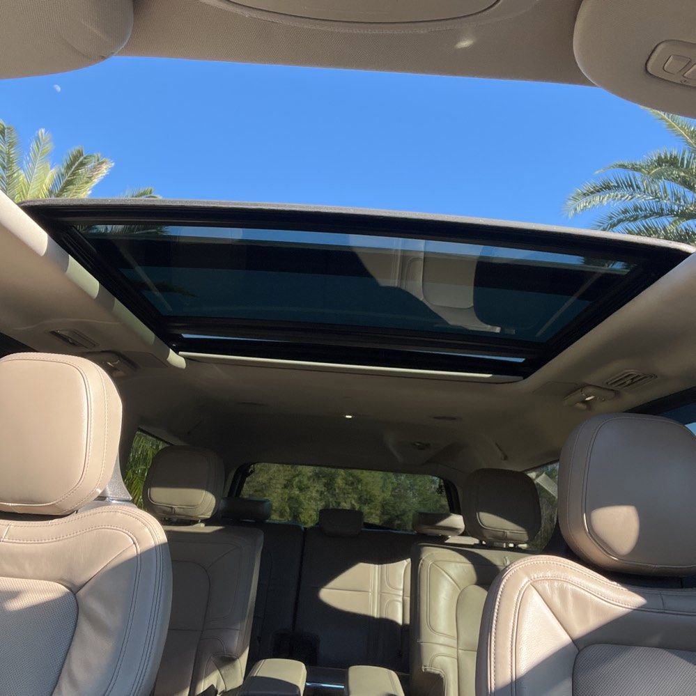 Used 2022 Lincoln Navigator L Reserve image 14