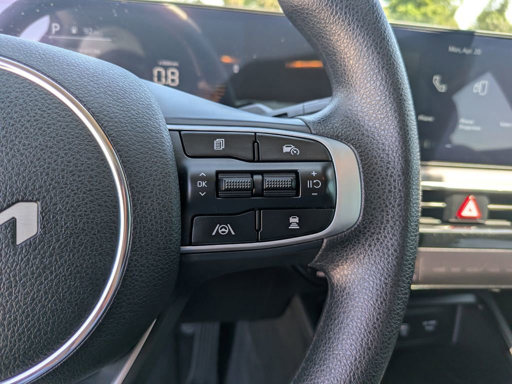 Certified 2026 Kia K5 LXS FWD image 30