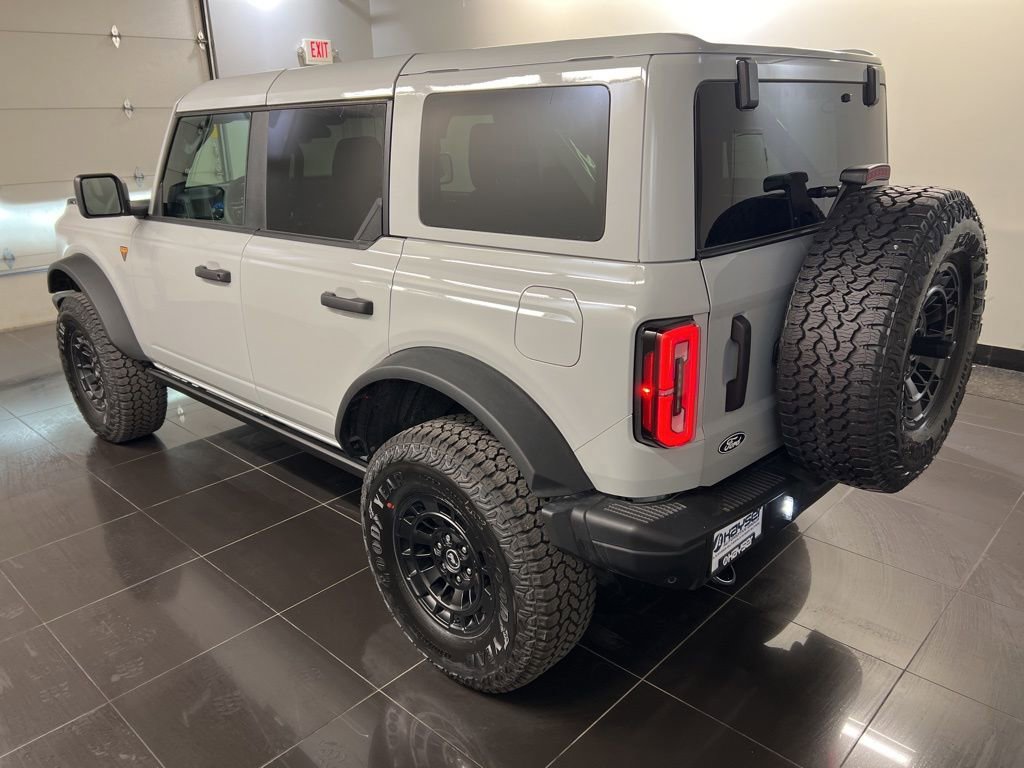 New 2026 Ford Bronco Badlands image 4