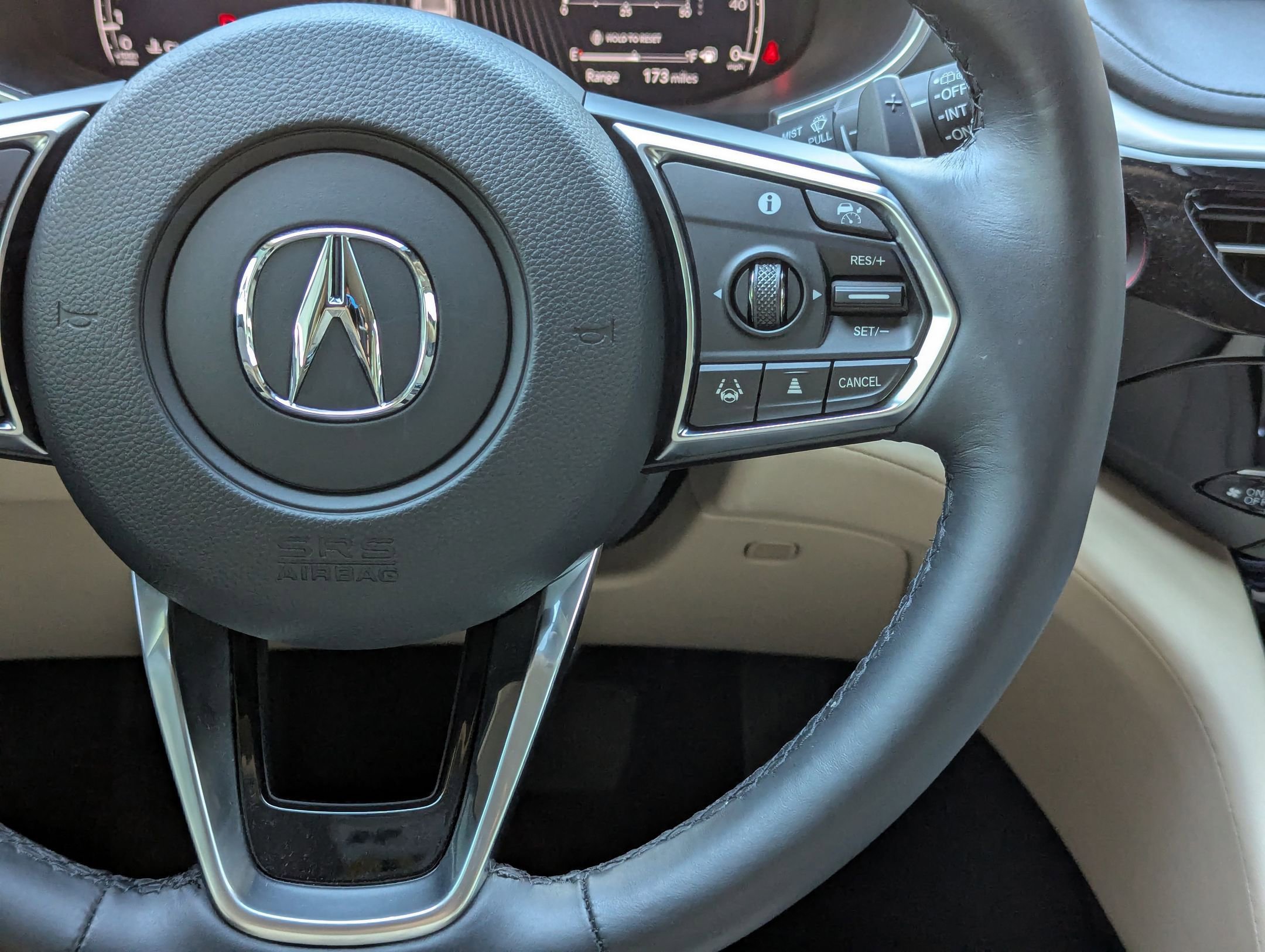 Certified 2023 Acura MDX FWD w/ Technology Package image 22