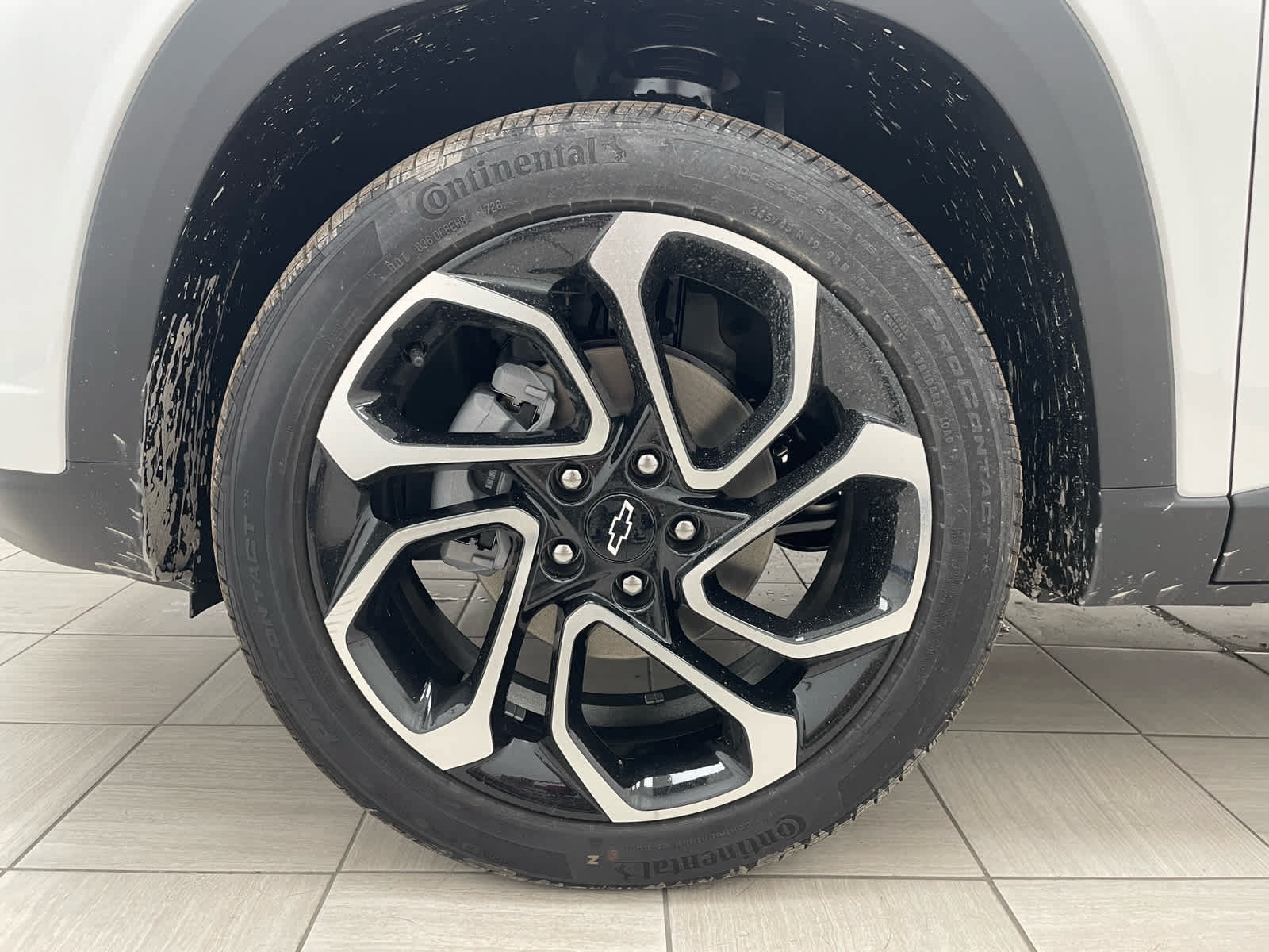New 2026 Chevrolet Trax RS w/ Sunroof Package FWD image 8