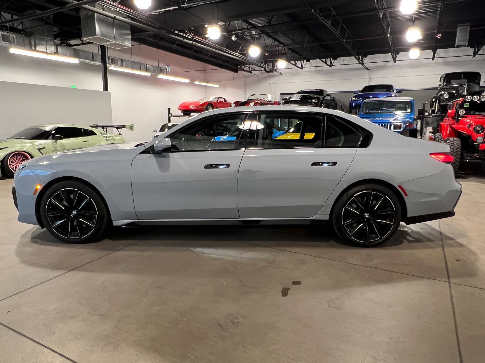 Used 2024 BMW 740i xDrive w/ Executive Package AWD/4WD image 6