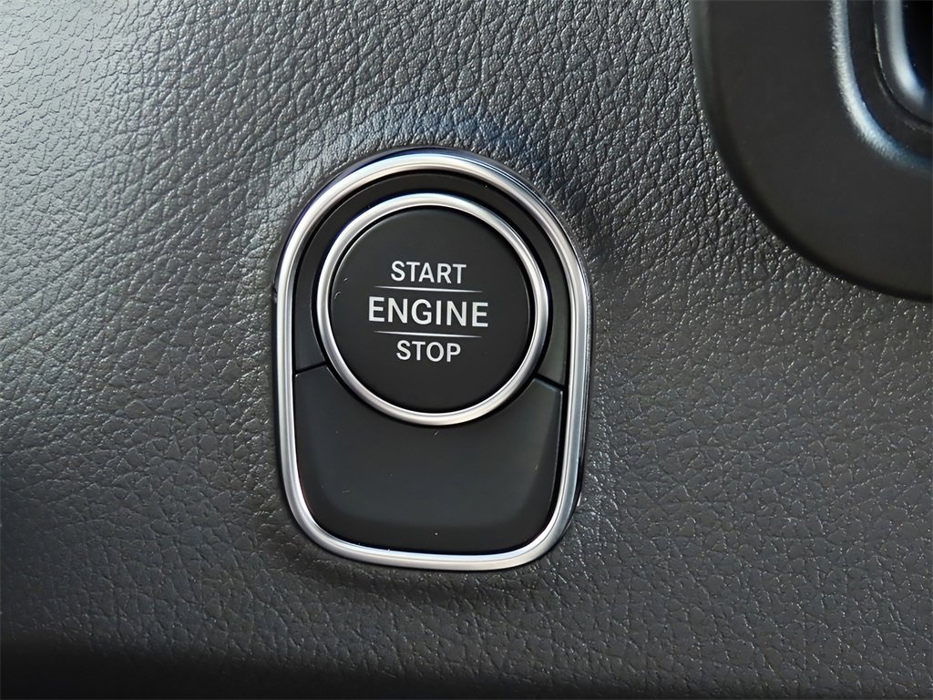 Used 2024 Mercedes-Benz Sprinter 2500 image 43