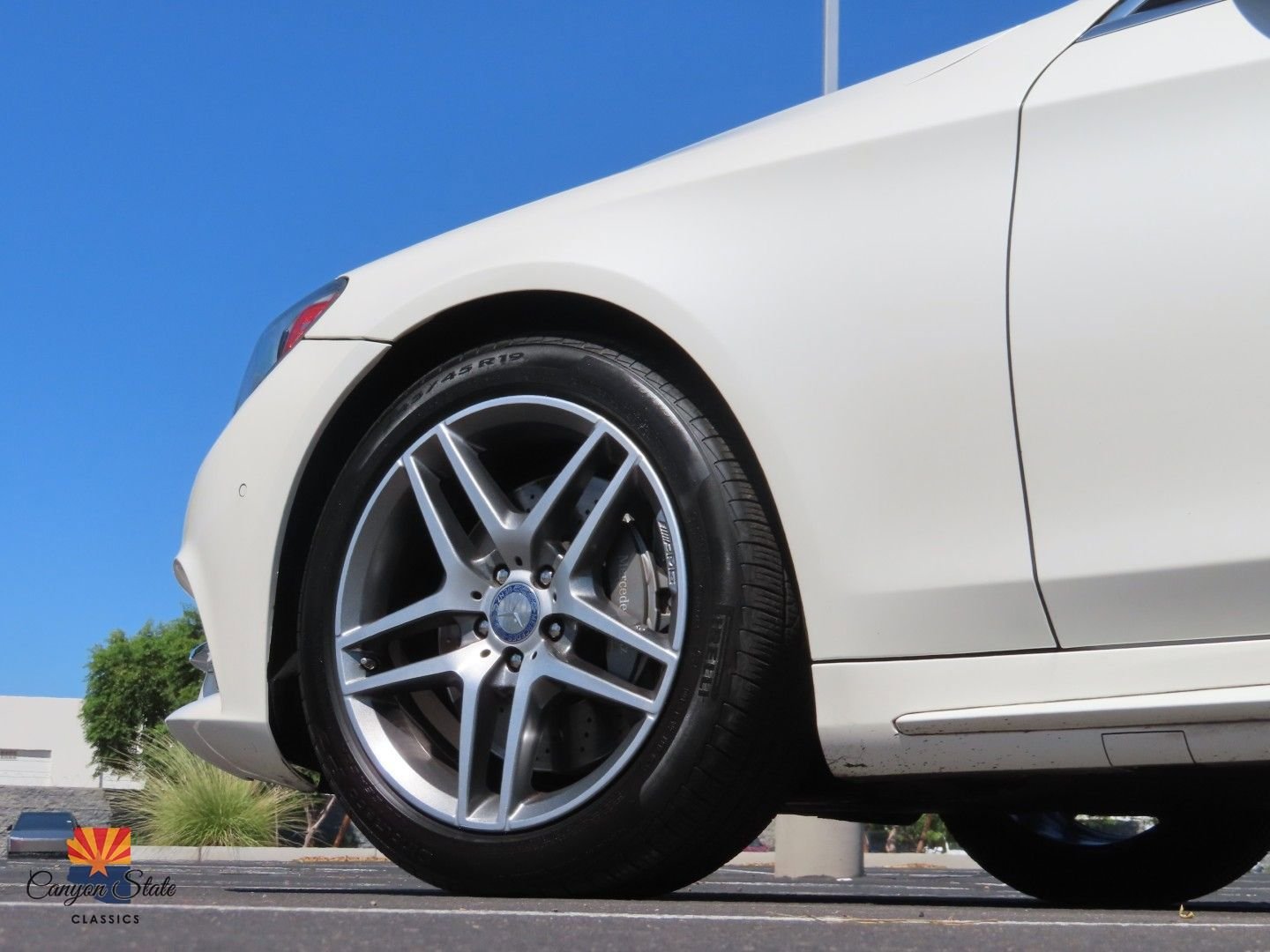 Used 2014 Mercedes-Benz S 550 Sedan w/ Sport Package w/ Sport Package image 31