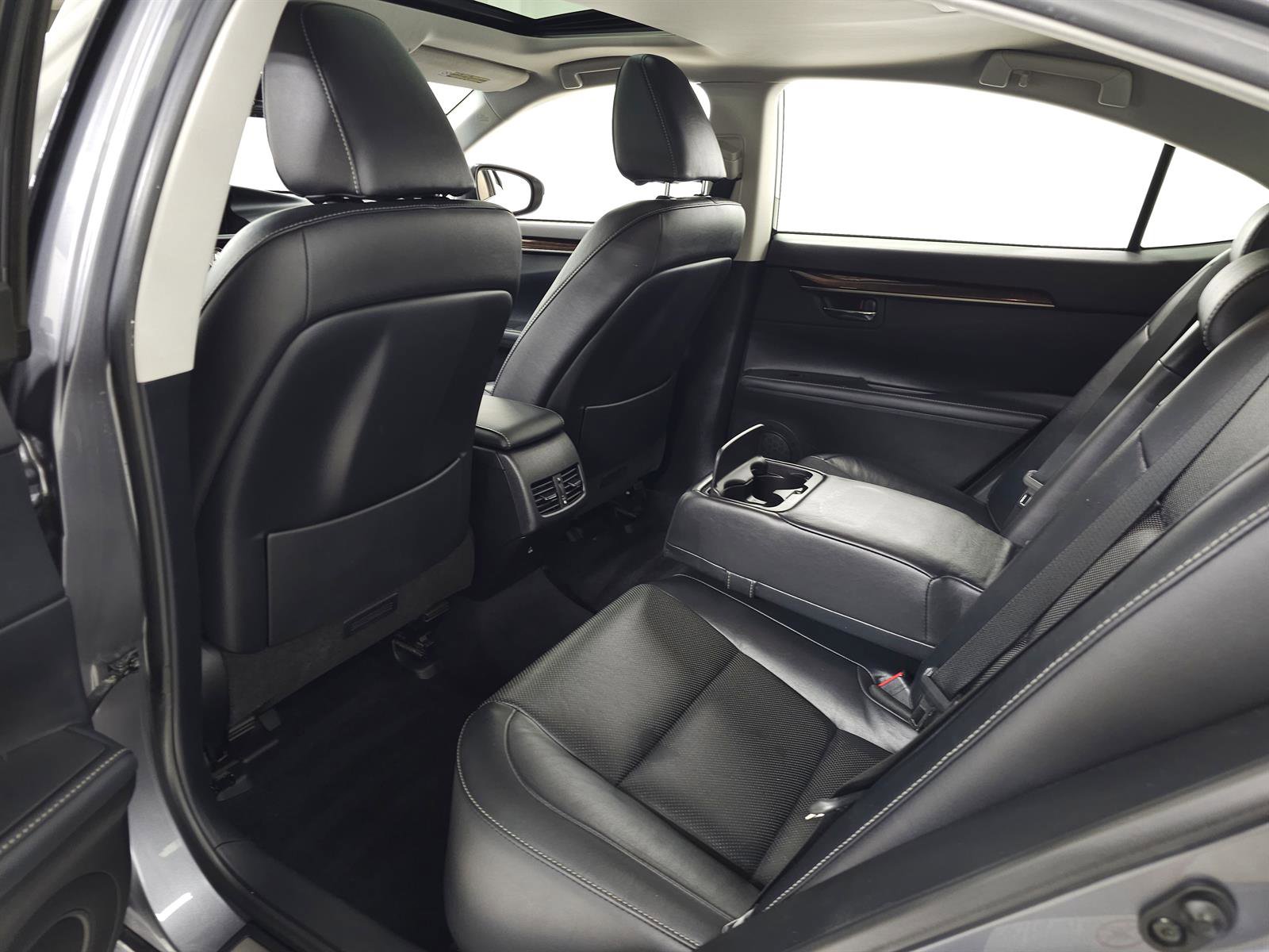 Used 2013 Lexus ES 350 w/ Luxury Pkg FWD image 26