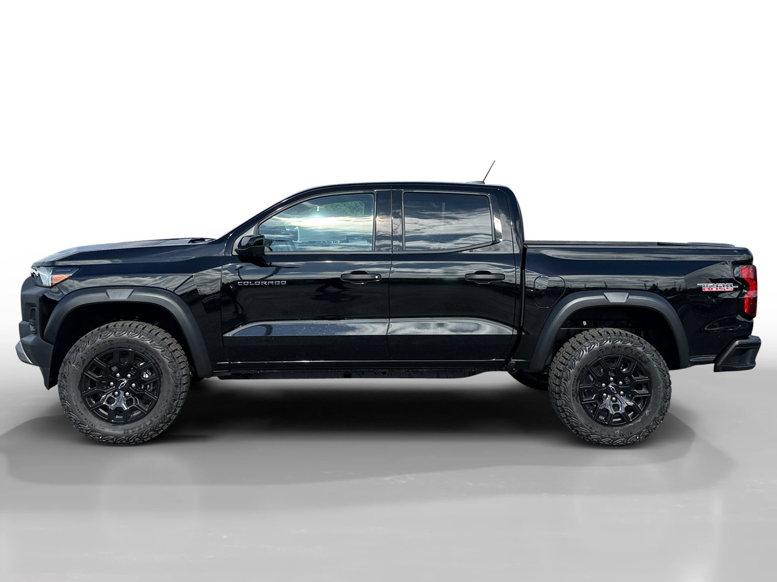 New 2026 Chevrolet Colorado Trail Boss AWD/4WD image 2