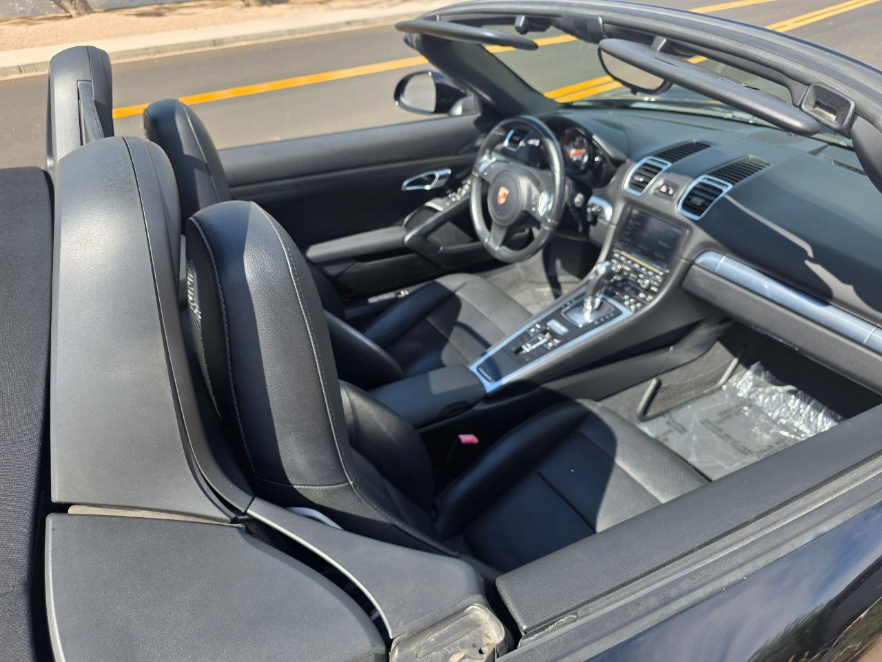 Used 2015 Porsche Boxster RWD image 28