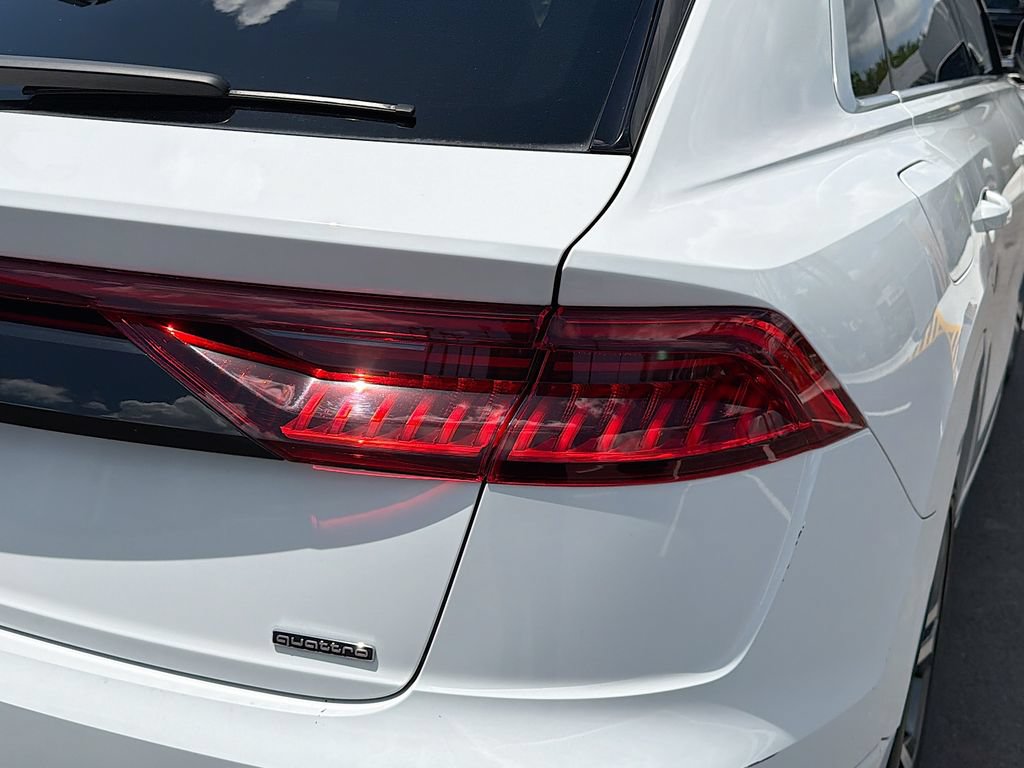 Used 2019 Audi Q8 Prestige AWD/4WD image 10