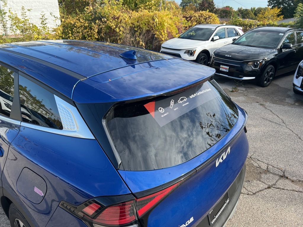Certified 2025 Kia Sportage EX image 36