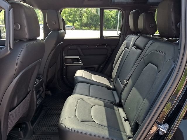 Used 2024 Land Rover Defender 110 S AWD/4WD image 10