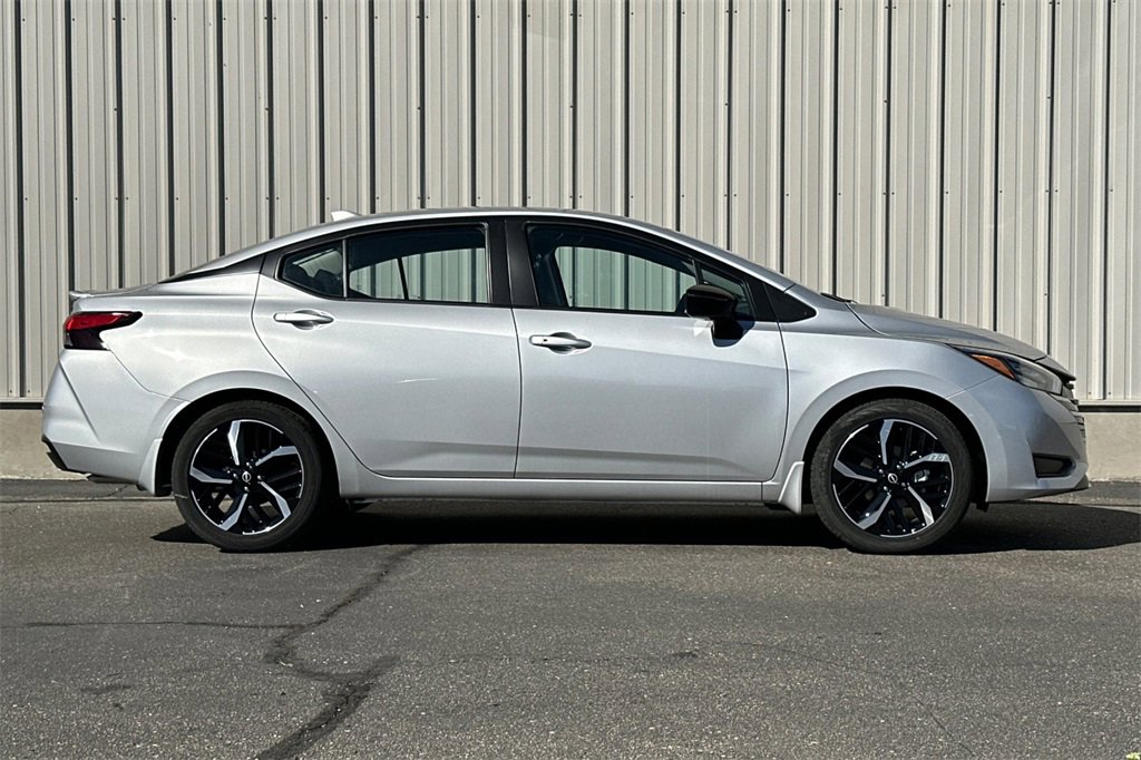 Used 2025 Nissan Versa SR w/ Trunk Package image 4