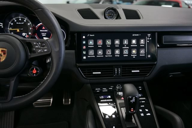 Used 2022 Porsche Cayenne Turbo GT AWD/4WD image 46