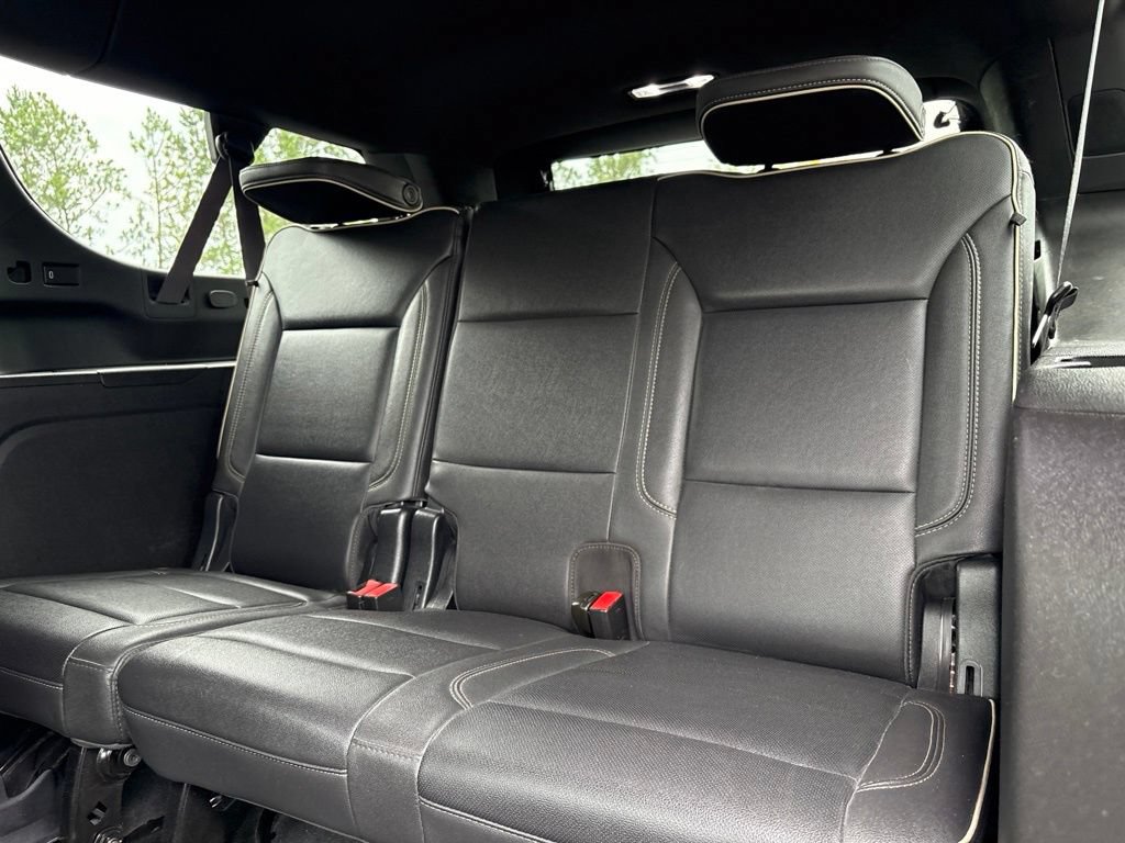 Used 2023 Chevrolet Suburban Premier AWD/4WD image 14