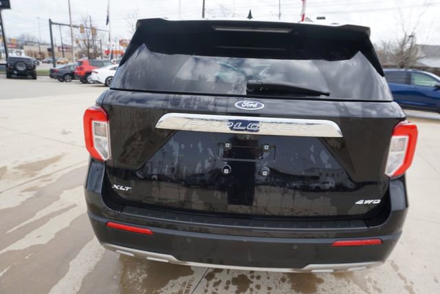 Used 2021 Ford Explorer XLT w/ Equipment Group 202A image 6