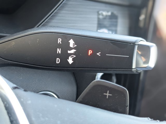 Used 2024 GMC Acadia Elevation image 12