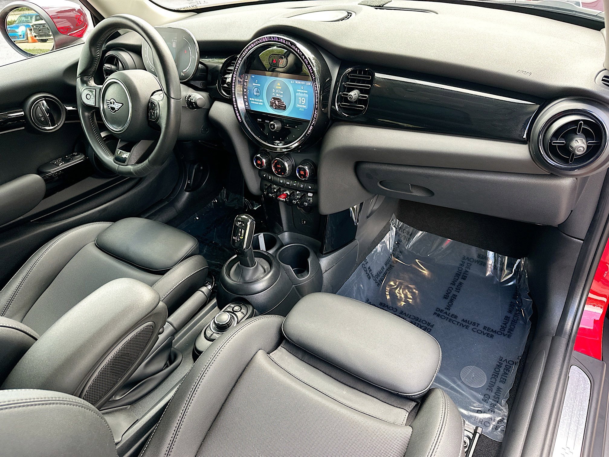 Certified 2024 MINI Cooper S image 30