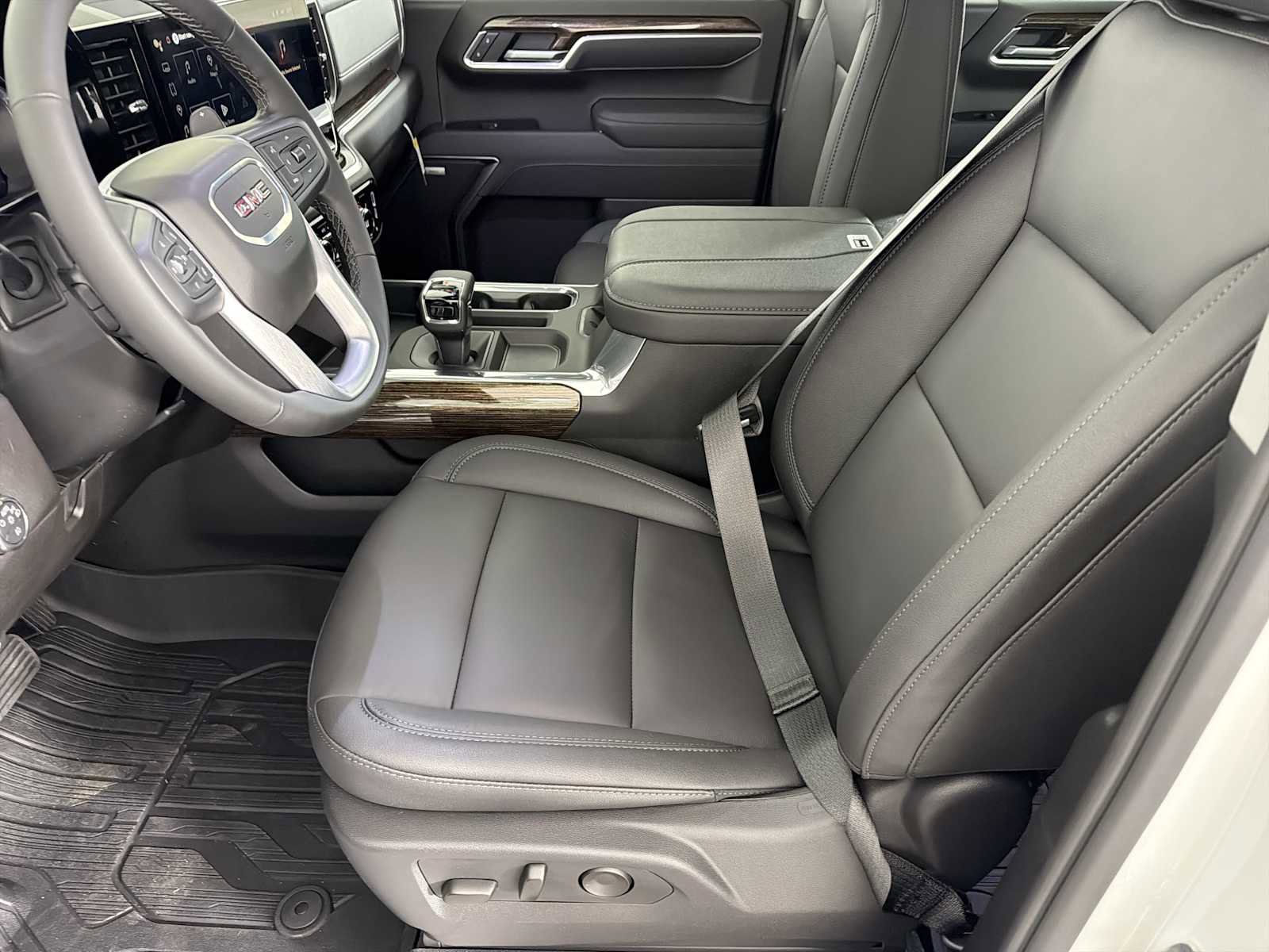 New 2026 GMC Sierra 1500 Elevation w/ Elevation Premium Package AWD/4WD image 14