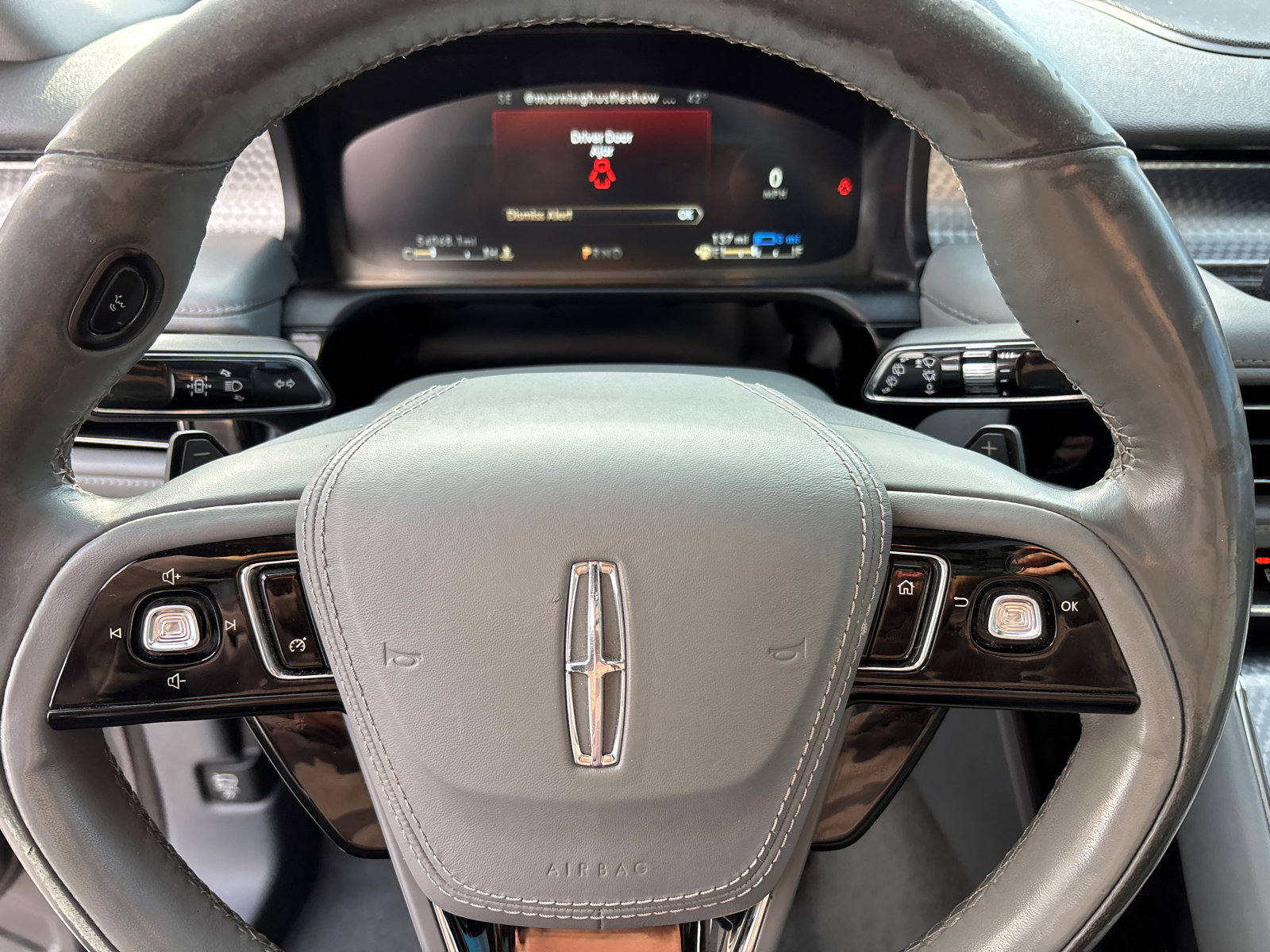 Used 2021 Lincoln Aviator Grand Touring w/ Elements Package Plus image 18