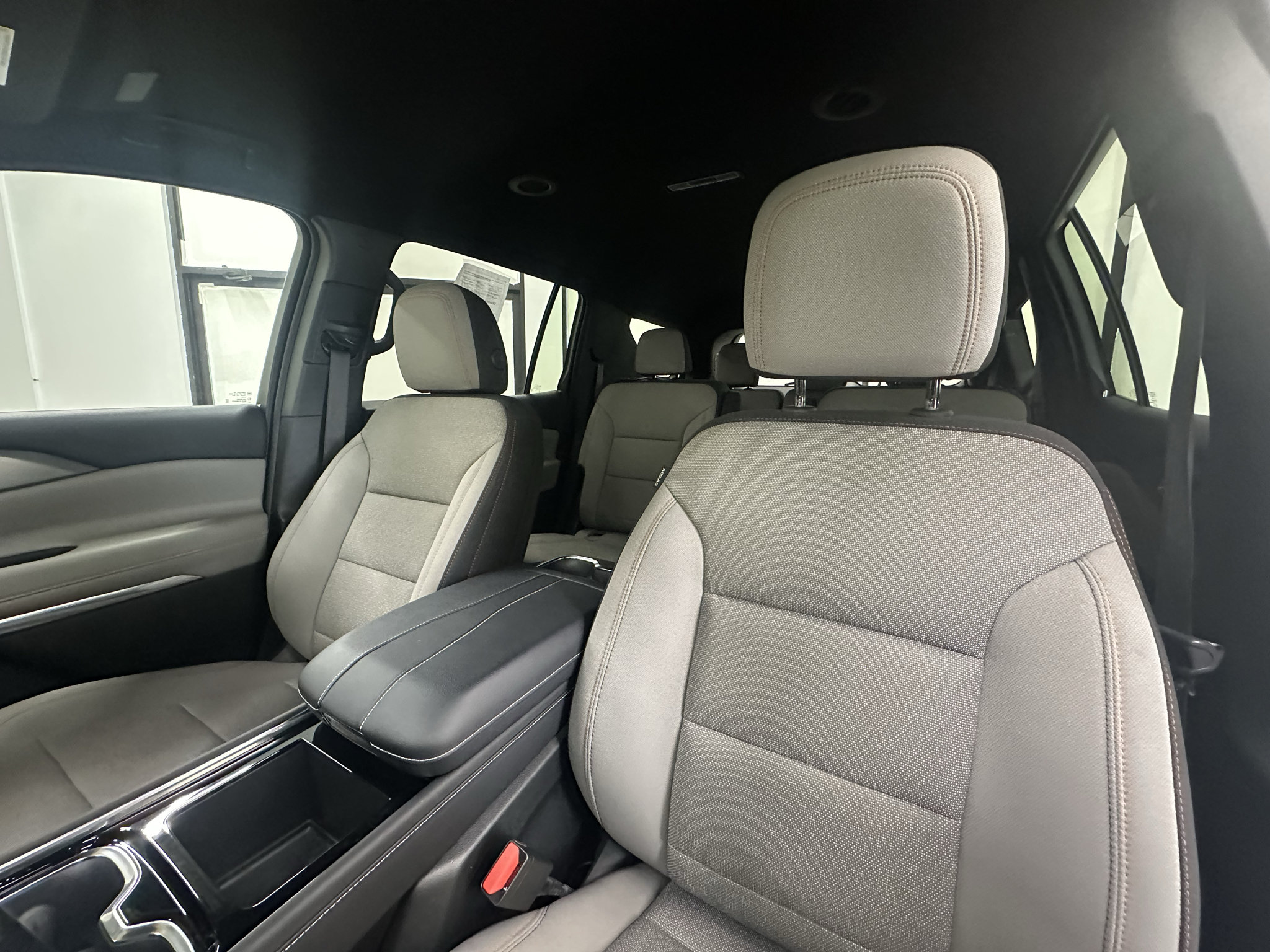 Certified 2026 Chevrolet Traverse LT w/ Driver Confidence Package FWD image 28