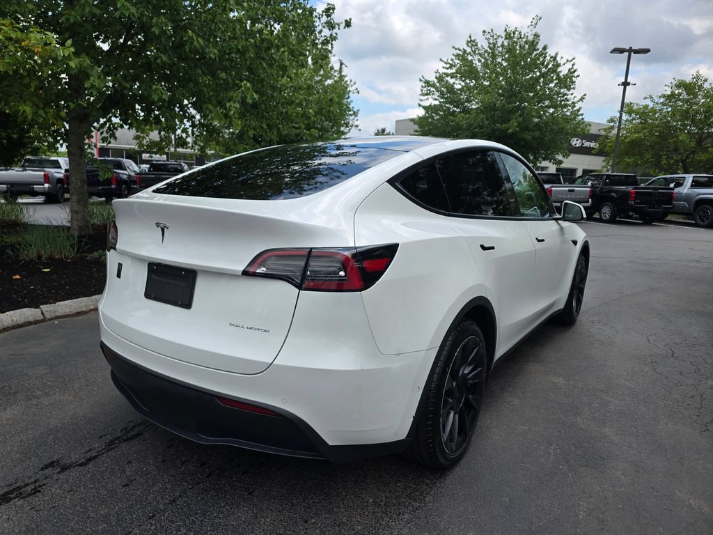 Used 2021 Tesla Model Y Long Range AWD/4WD image 7