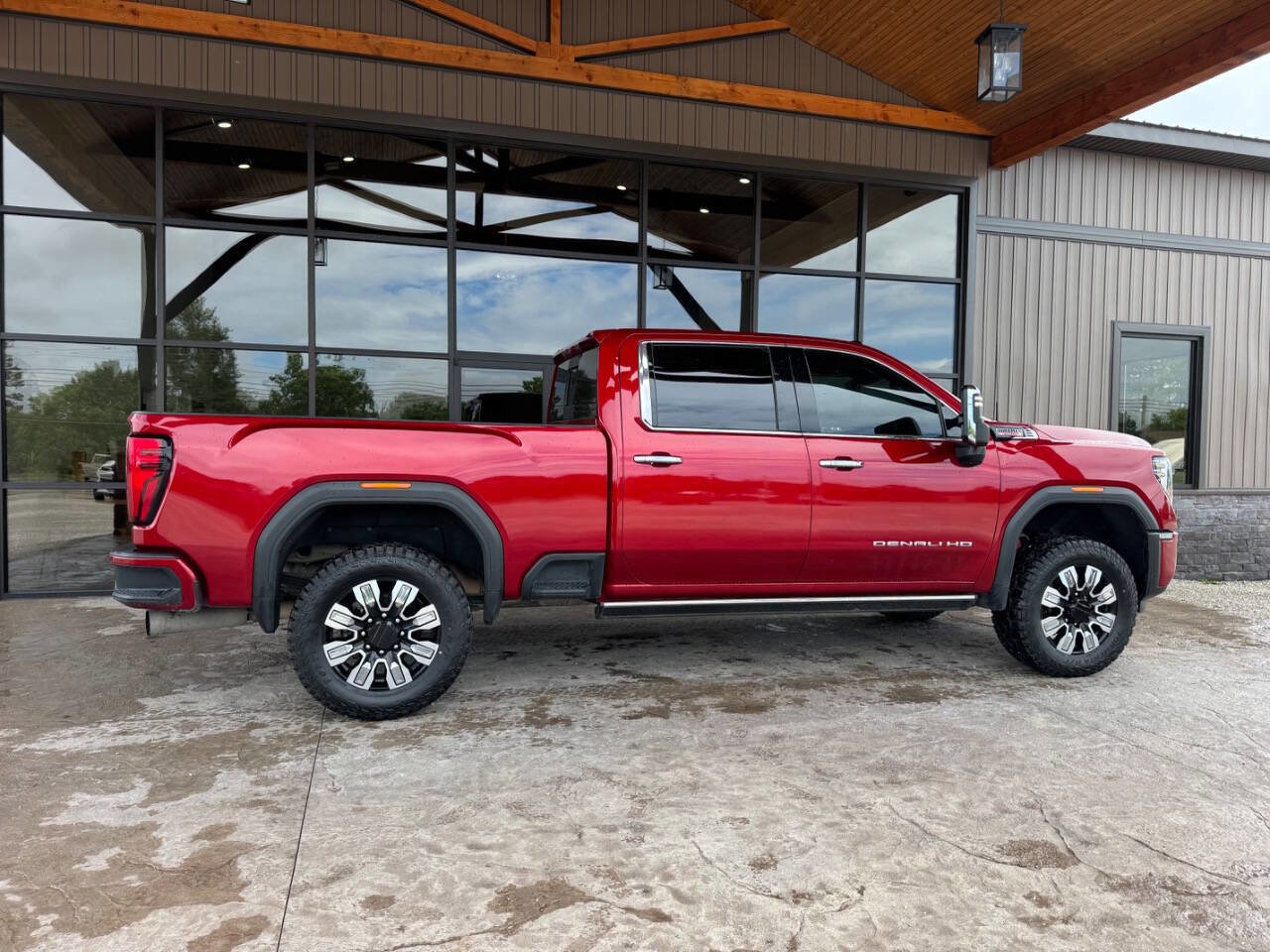 Used 2024 GMC Sierra 2500 Denali w/ Denali Reserve Package AWD/4WD image 8