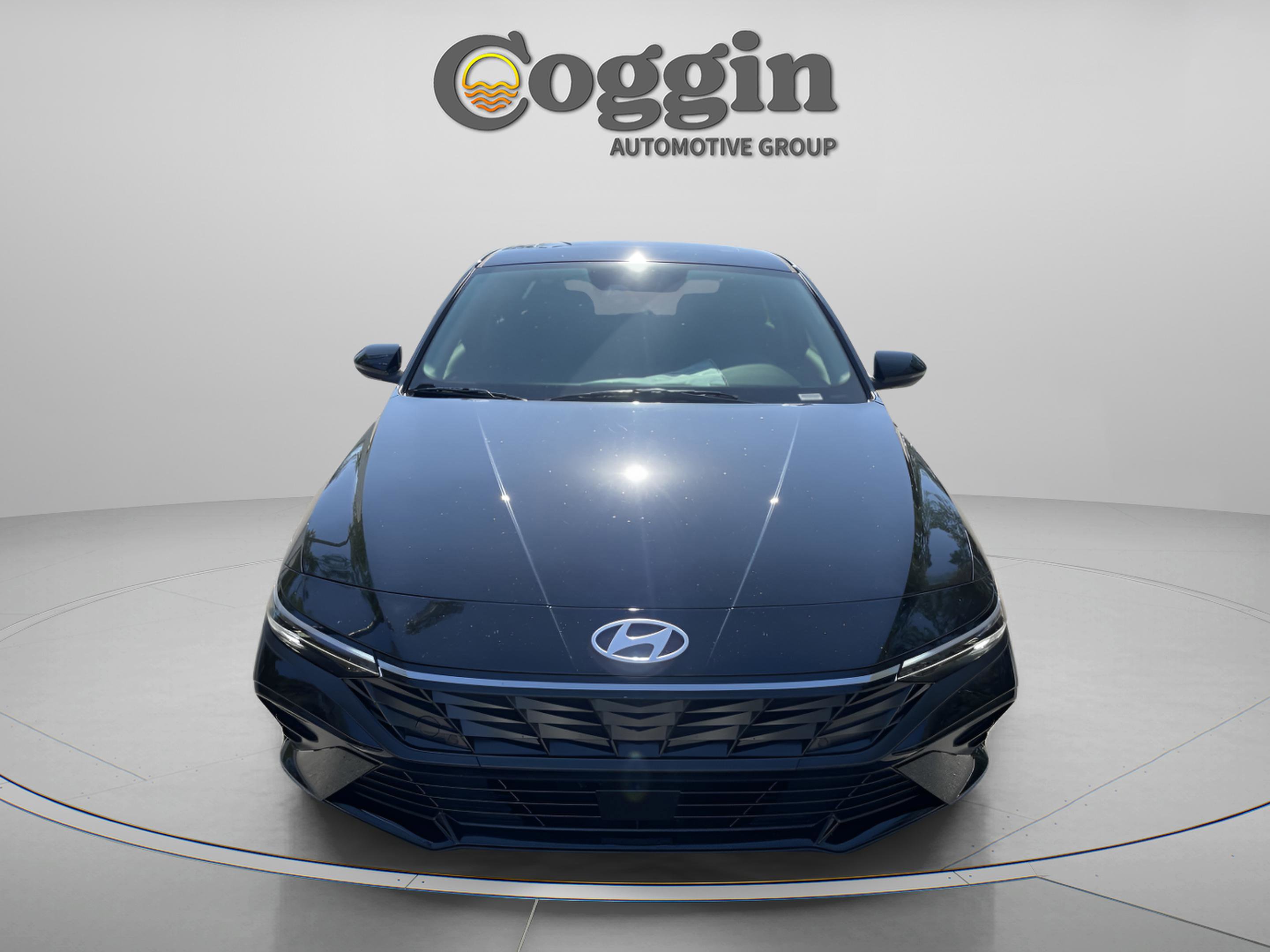 New 2026 Hyundai Elantra Limited image 8