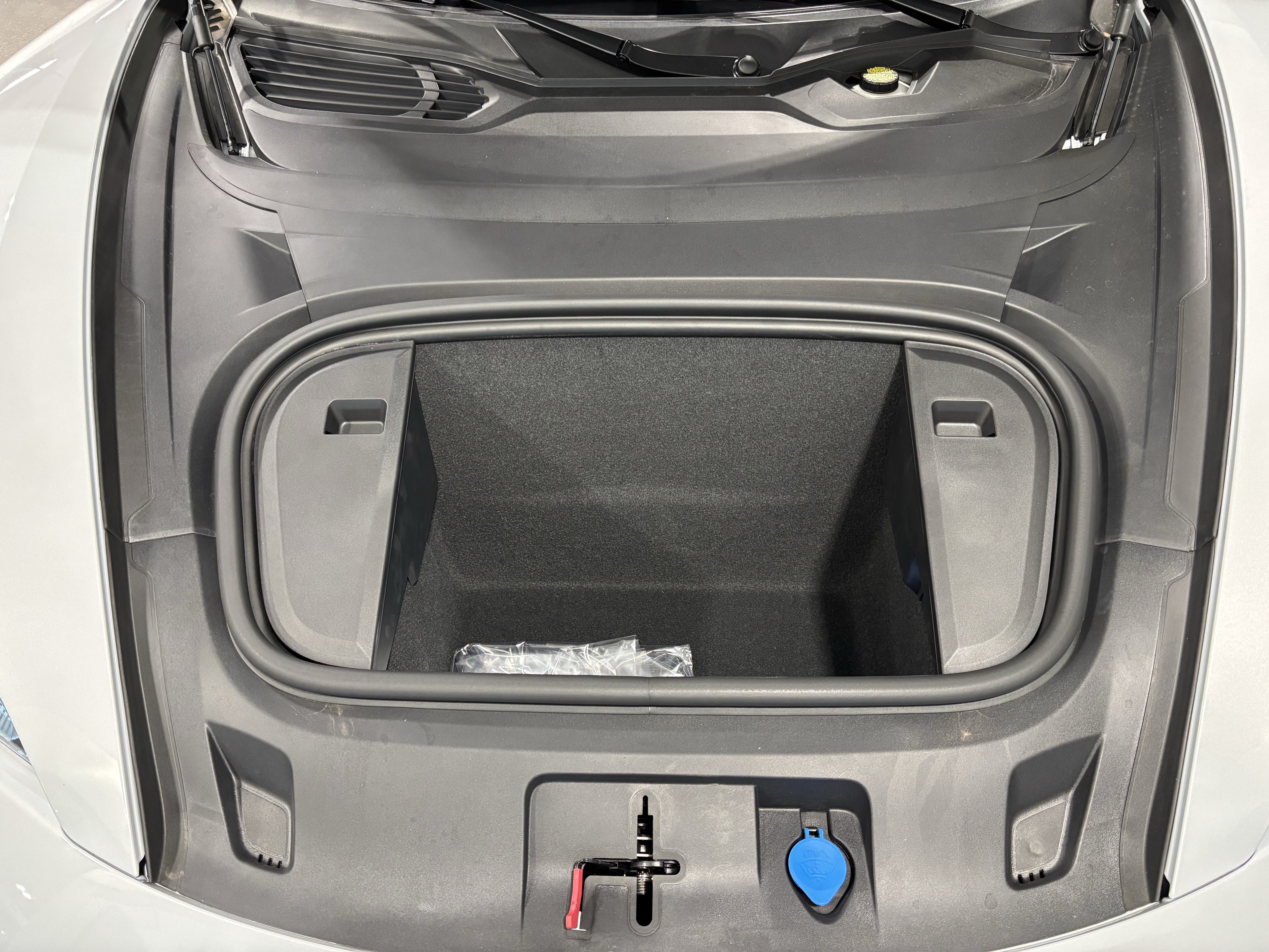 New 2026 Porsche Taycan AWD/4WD image 30