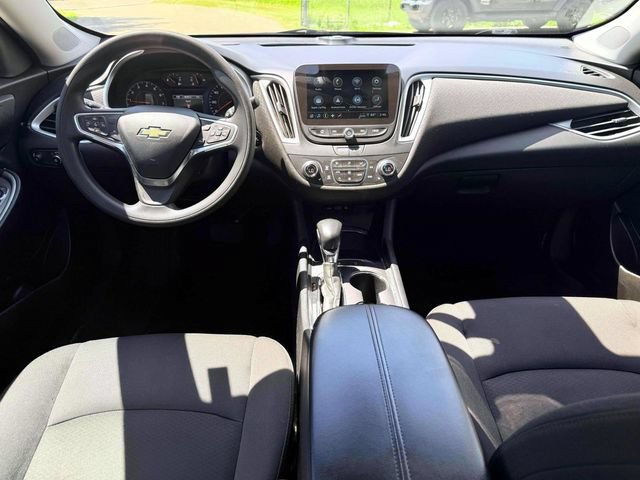 Used 2023 Chevrolet Malibu LT w/ Driver Confidence Package FWD image 14