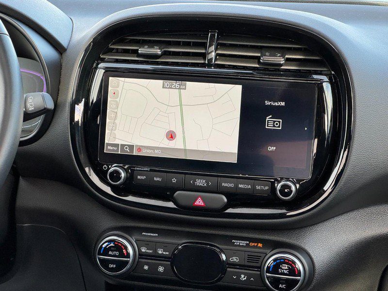 Used 2025 Kia Soul EX image 13