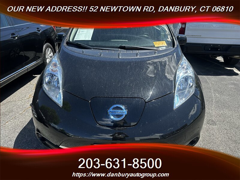 Used 2017 Nissan Leaf SV w/ Premium Package FWD image 2