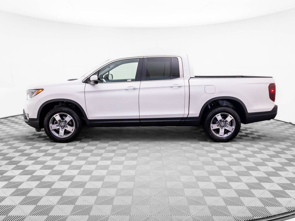 Used 2025 Honda Ridgeline RTL image 2