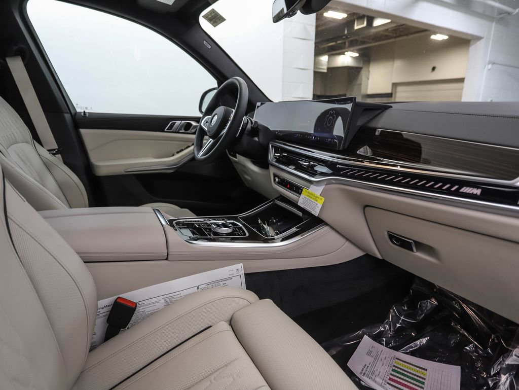 New 2026 BMW X5 M60i image 29