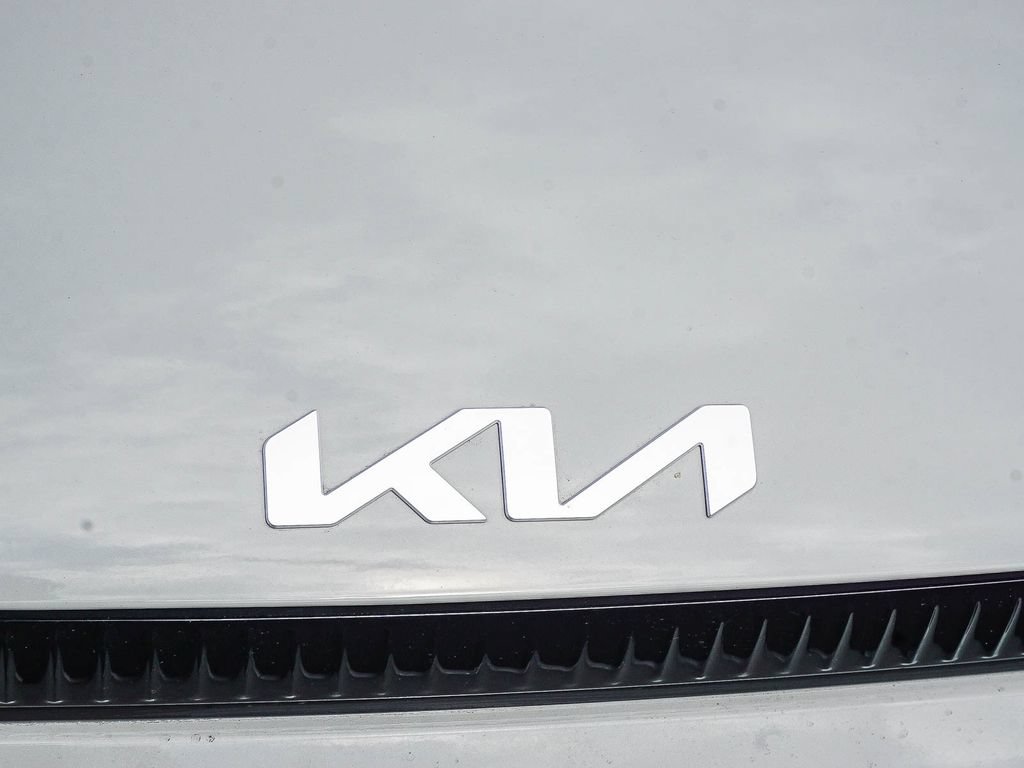 Used 2024 Kia EV6 Light RWD image 11