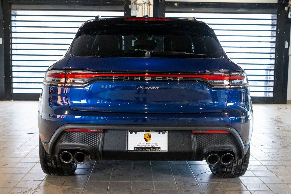 New 2026 Porsche Macan AWD/4WD image 9