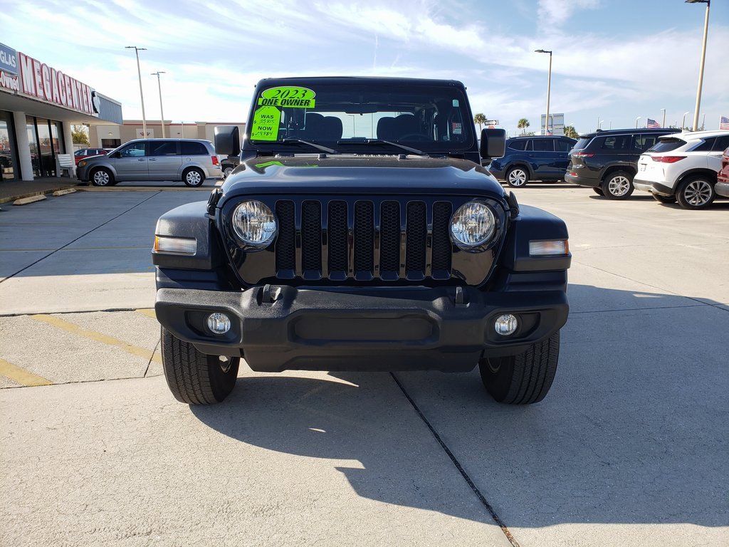Used 2023 Jeep Wrangler Sport S image 8