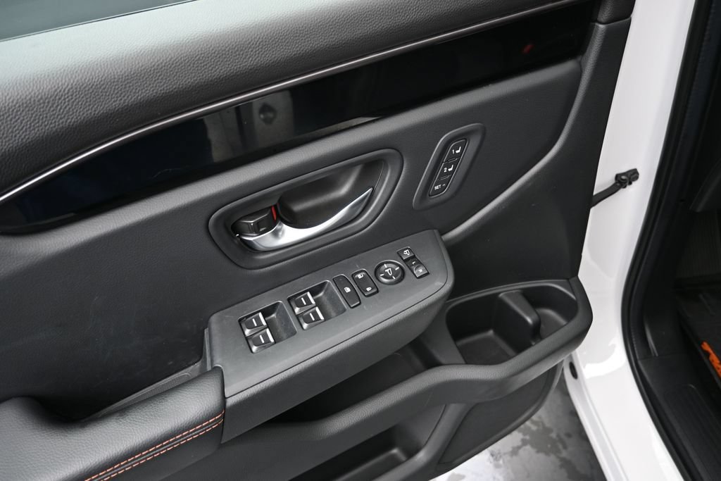 Certified 2024 Honda Pilot TrailSport image 21
