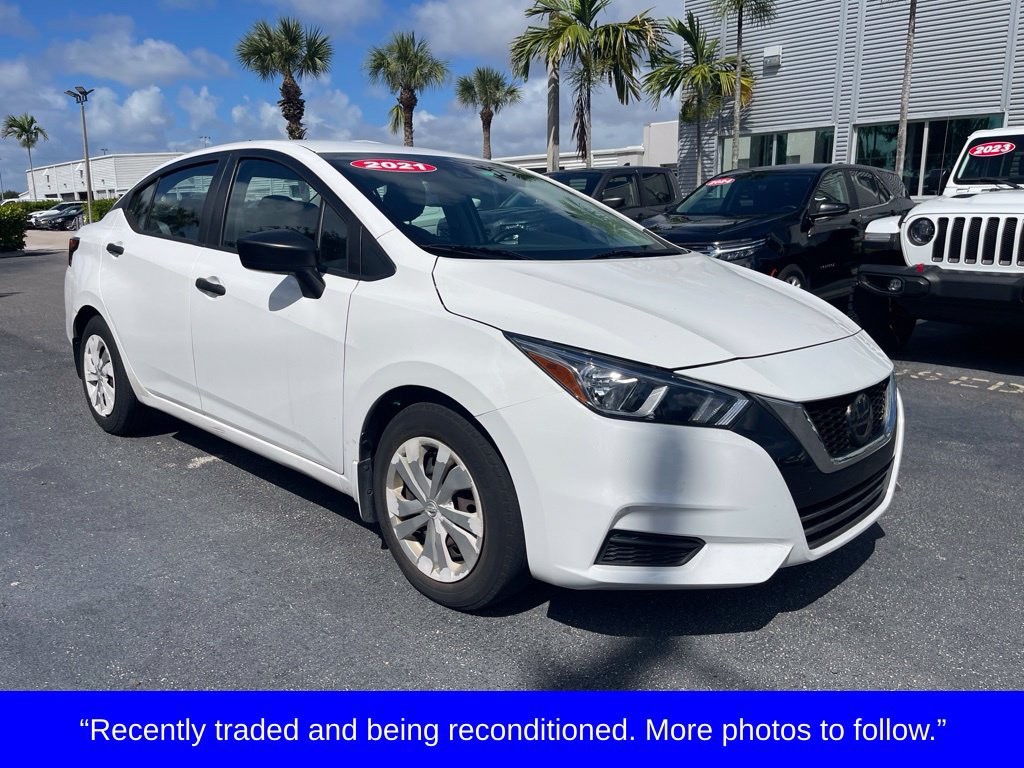 Used 2021 Nissan Versa S FWD image 1