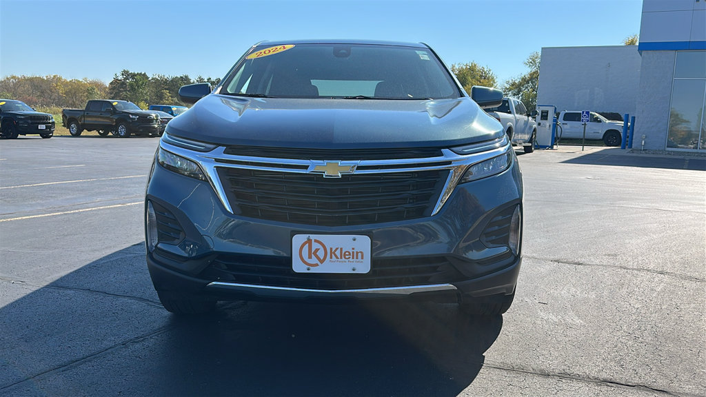Used 2024 Chevrolet Equinox LT AWD/4WD image 2