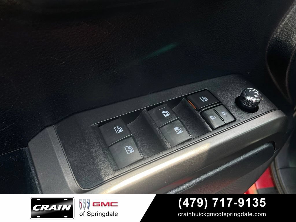 Used 2018 Toyota Tacoma TRD Sport w/ TRD Premium Sport Package AWD/4WD image 11